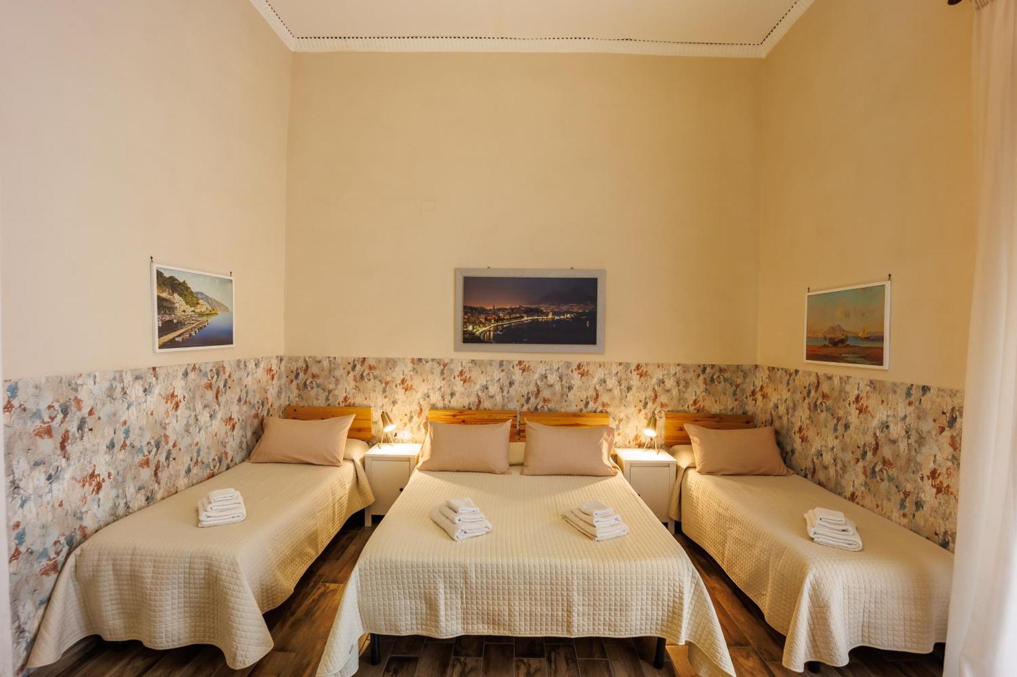 B&B Bella 'Mbriana Simona Naples Exterior photo